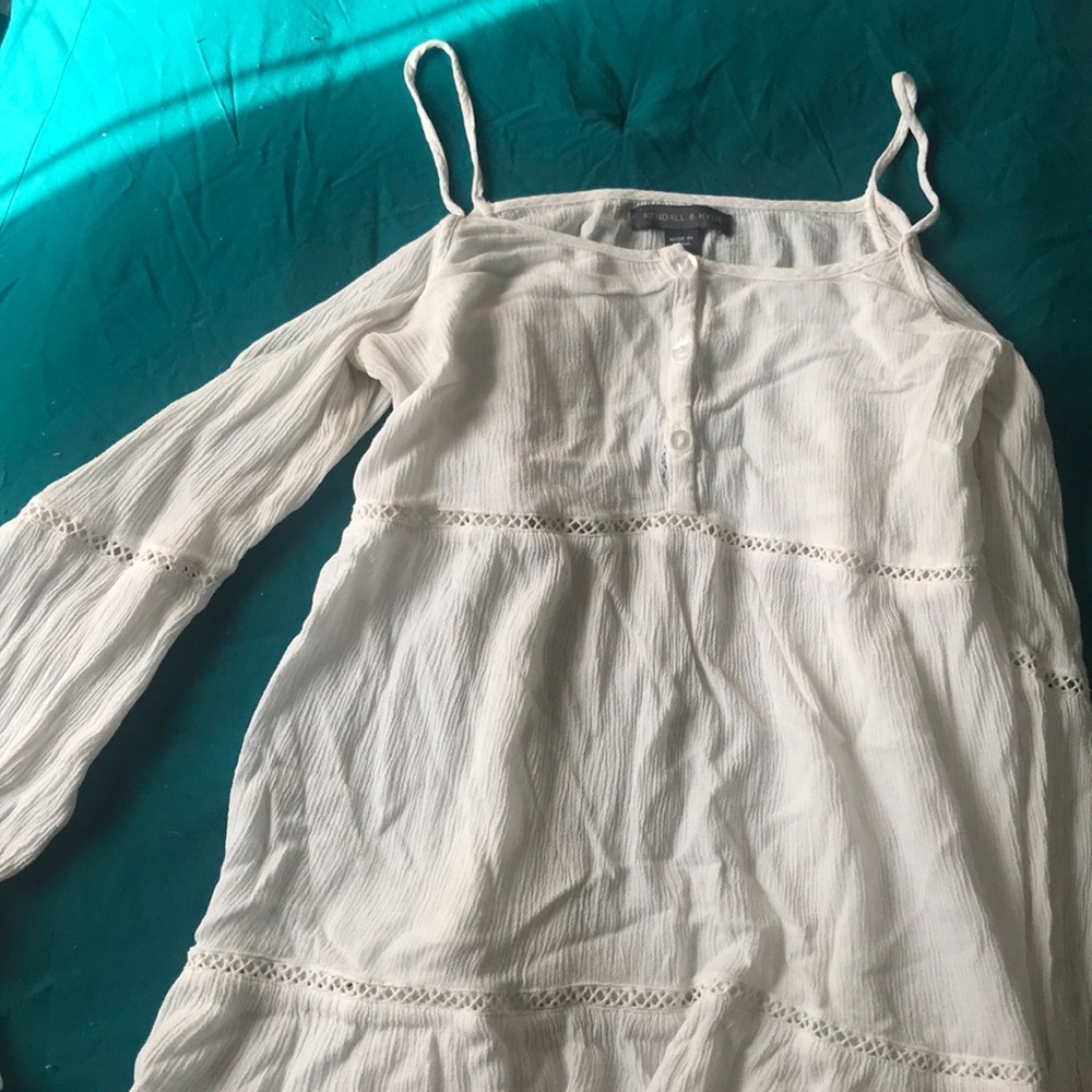 White long sleeve blouse